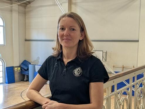 Hier siehst du unsere Mitarbeiterin Christiane Bartel.