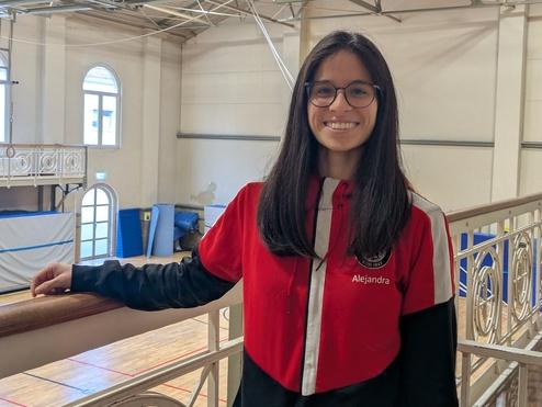 Hier siehst du unsere Mitarbeiterin Alejandra Romeo.